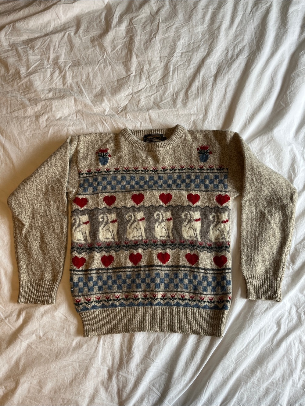 Vintage 1988 Eddie Bauer Beige Crewneck Sweater with Heart and Cats